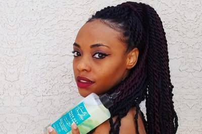 half-up half-down hairstlyes for black hair